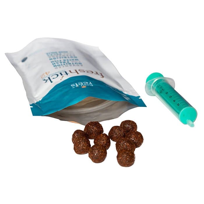 Freshtick es un alimento completo con características funcionales que lo convierten en un superalimento para nuestros peces e invertebrados