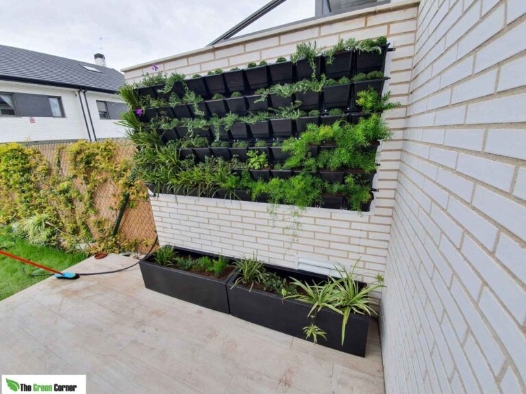 instalacion-plantas-jardin-vertical-natural